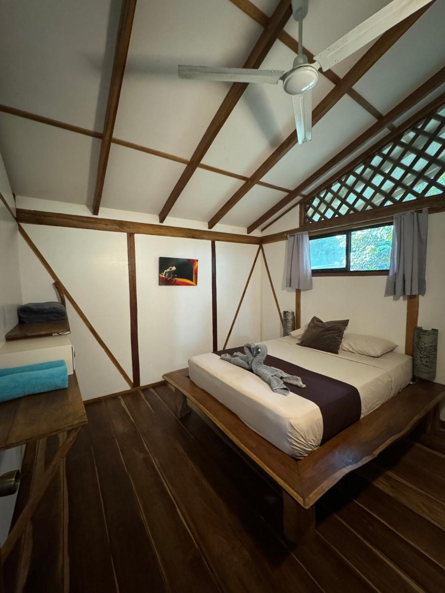 Passion Fruit Lodge Cahuita