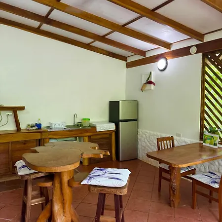 Passion Fruit Lodge Cahuita Exterior photo